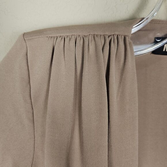 Nookie Dasha Plunge Bodysuit Latte Size XS Shoulder Pads Thong Revolve NBB04 NEW - Picture 8 of 15